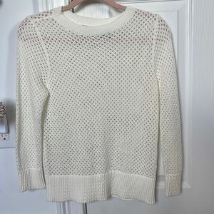 Knitted girls sweater, off white, small, from Aeropostale, in great condition.